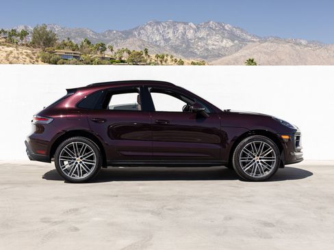 New 2026 Porsche Macan image 8