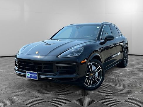 Used 2023 Porsche Cayenne Turbo AWD/4WD image 1