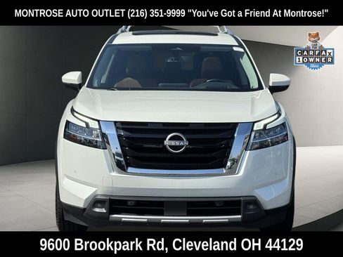 Used 2023 Nissan Pathfinder Platinum w/ Lighting Package (N93) AWD/4WD image 9
