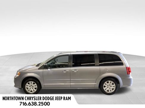 Used 2014 Dodge Grand Caravan SE w/ Quick Order Package 29E SE FWD image 2