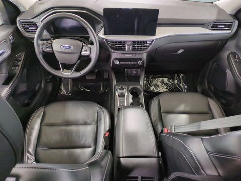 Used 2024 Ford Escape Platinum image 28