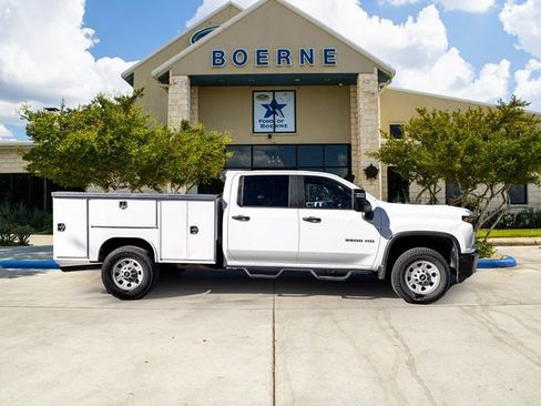 Used 2020 Chevrolet Silverado 3500 W/T w/ WT Fleet Convenience Package image 4