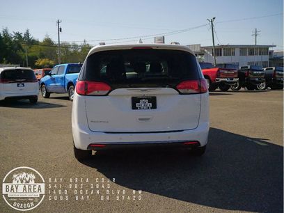 Used 2019 Chrysler Pacifica Touring-L