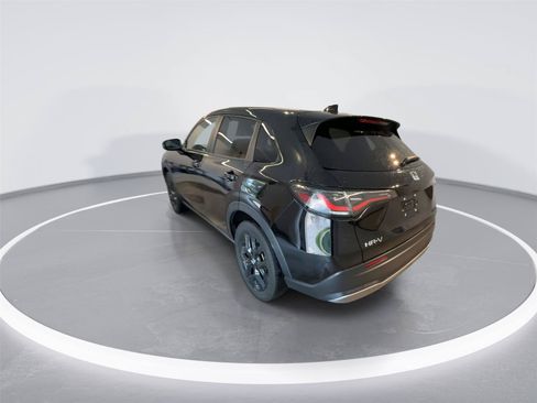Used 2023 Honda HR-V Sport image 5