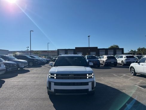 Used 2025 Hyundai Santa Fe Limited image 2