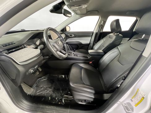 Used 2022 Jeep Compass Latitude AWD/4WD image 19
