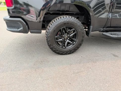 Used 2020 Chevrolet Silverado 1500 Custom Trail Boss w/ Custom Convenience Package AWD/4WD image 38