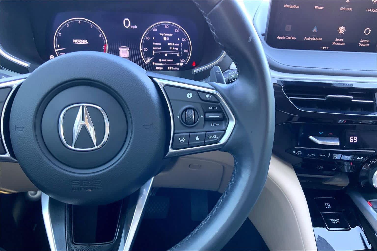 Used 2023 Acura MDX w/ Technology Package FWD image 24