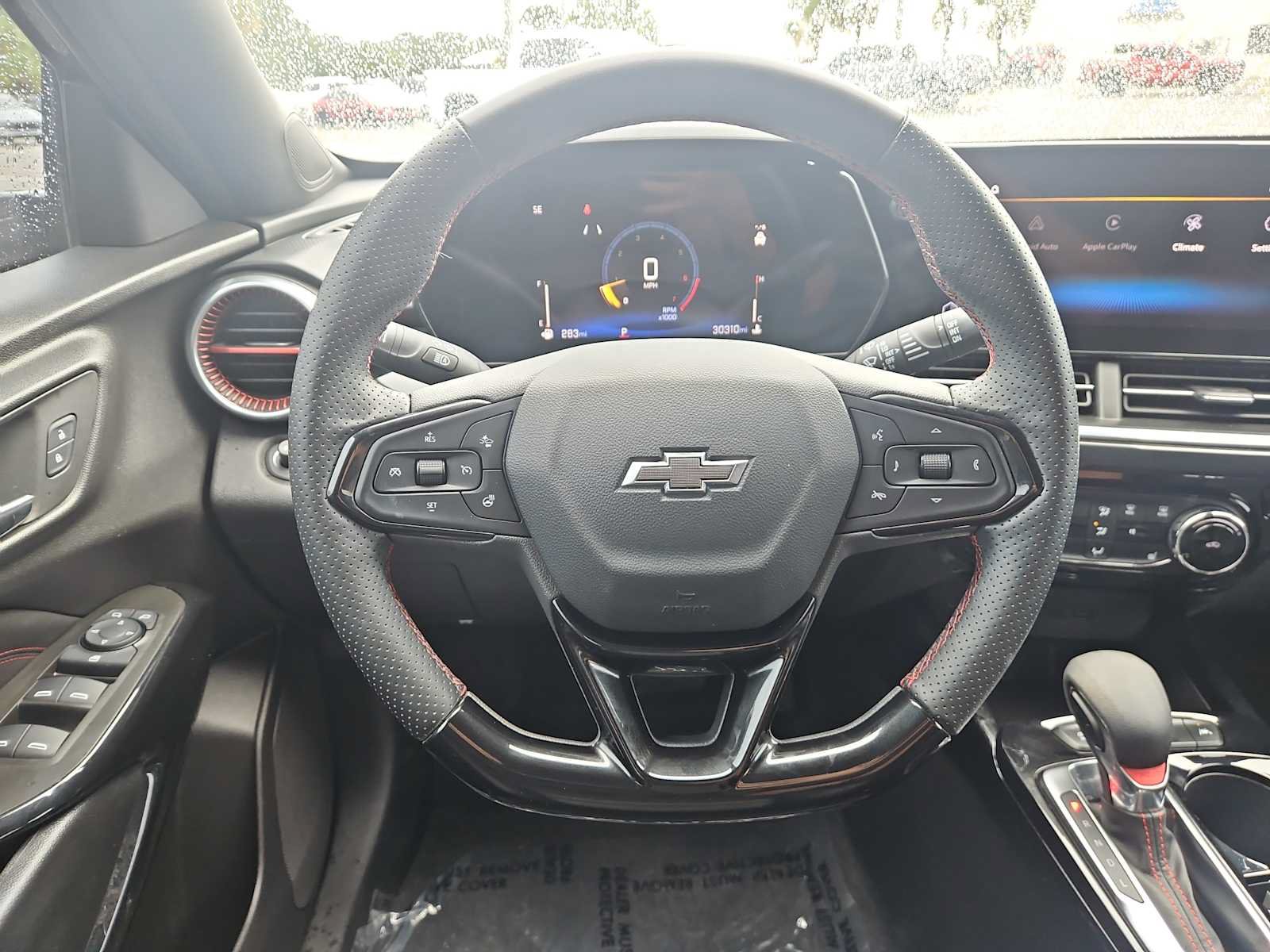 Used 2025 Chevrolet Trax RS w/ Driver Confidence Package FWD image 11