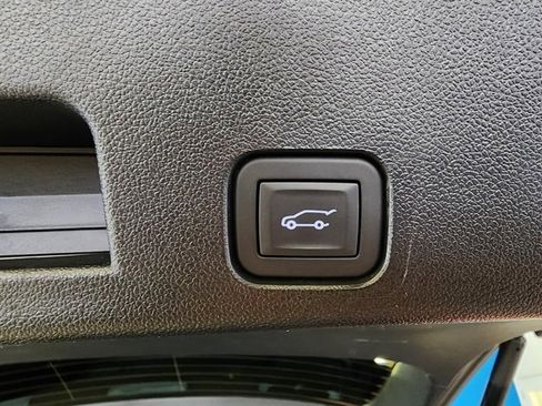 Certified 2025 GMC Acadia Elevation image 17