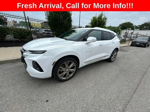 Used 2019 Chevrolet Blazer Premier w/ Sun and Wheels Package FWD image 3