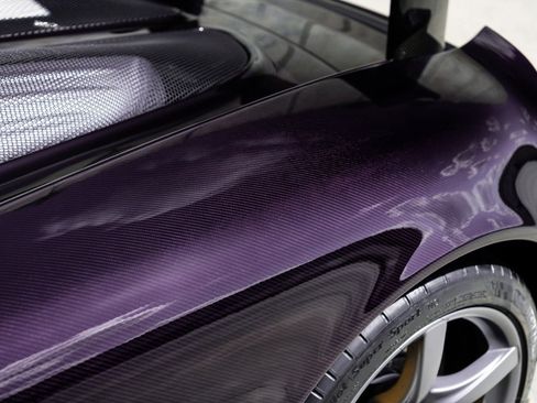 Used 2005 Porsche Carrera GT RWD image 10