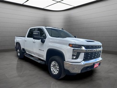 Used 2022 Chevrolet Silverado 2500 LT image 1