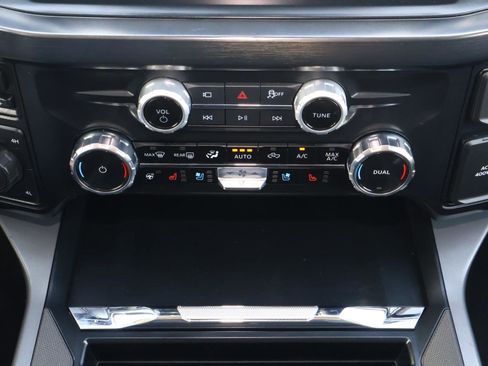 Used 2026 Ford F250 Lariat AWD/4WD image 29