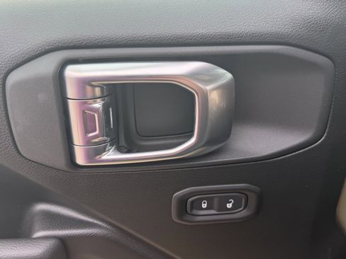 New 2026 Jeep Gladiator Sport AWD/4WD image 14