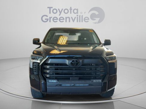Used 2023 Toyota Tundra SR5 w/ SR5 Premium Package AWD/4WD image 9