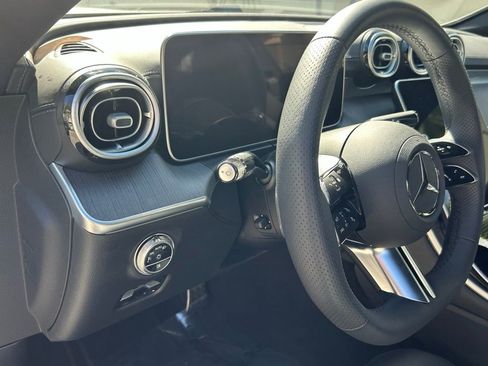 Used 2025 Mercedes-Benz CLE 450 4MATIC Coupe image 17