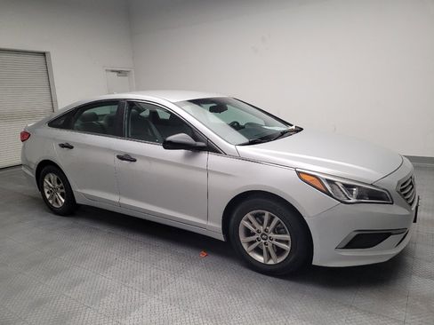 Used 2016 Hyundai Sonata SE image 11