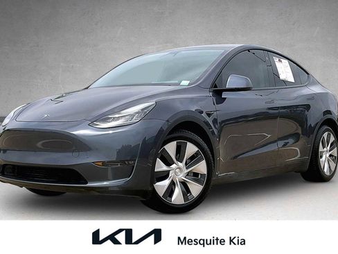 Used 2021 Tesla Model Y Long Range AWD/4WD image 1