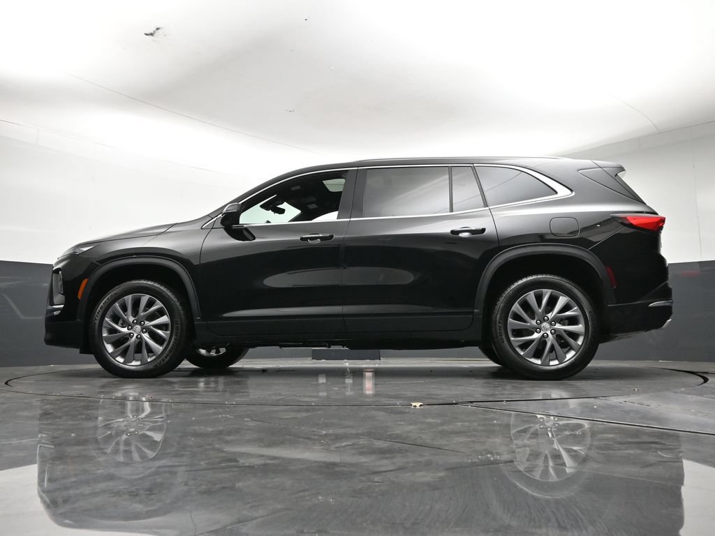 Used 2026 Buick Enclave Preferred w/ Power Package AWD/4WD image 25
