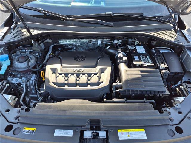 Used 2023 Volkswagen Tiguan SE R-Line FWD image 21