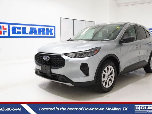 Used 2024 Ford Escape Active w/ Tech Pack #1 FWD image 1