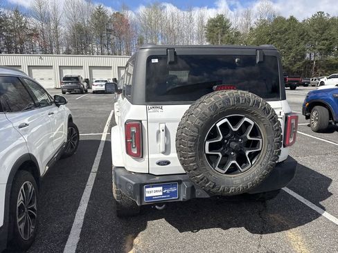 Used 2023 Ford Bronco Outer Banks image 16