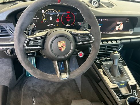 Used 2026 Porsche 911 GT3 RWD image 14