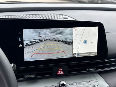 New 2026 Hyundai Elantra Limited FWD image 19