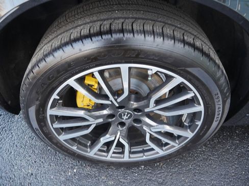 Used 2023 Maserati Grecale Modena image 13