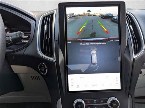 Used 2022 Ford Edge Titanium w/ Equipment Group 301A image 14