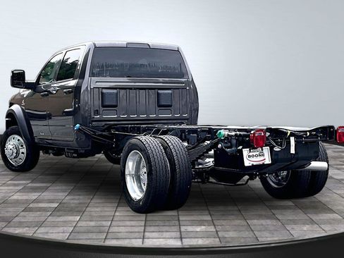 New 2026 RAM 5500 Tradesman w/ Chrome Appearance Group AWD/4WD image 4