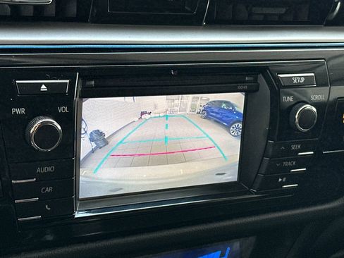 Used 2015 Toyota Corolla S FWD image 17