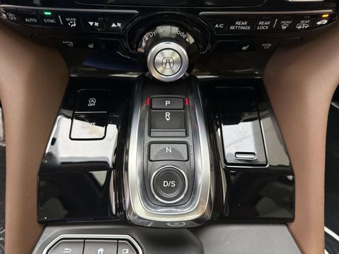 Certified 2024 Acura MDX w/ Technology Package AWD/4WD image 19