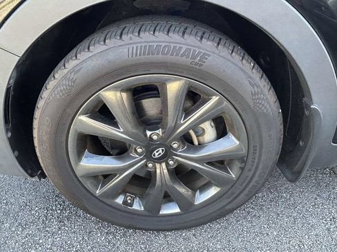 Used 2018 Hyundai Santa Fe Sport w/ 2.0T Ultimate Tech Package 05 FWD image 2