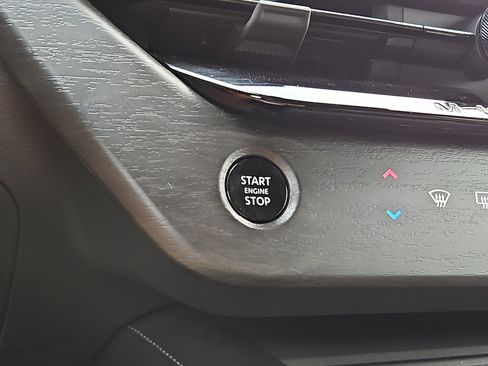 Certified 2025 Nissan Murano SV AWD/4WD image 21
