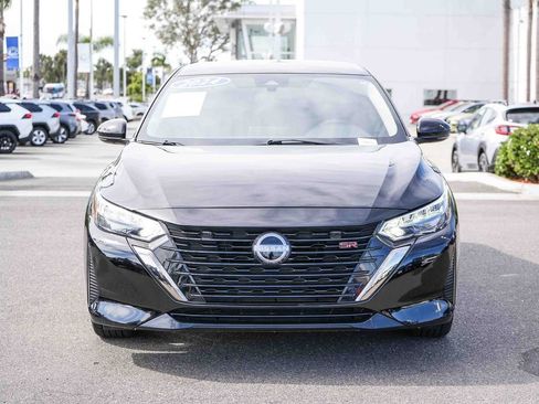 Used 2024 Nissan Sentra SR FWD image 2