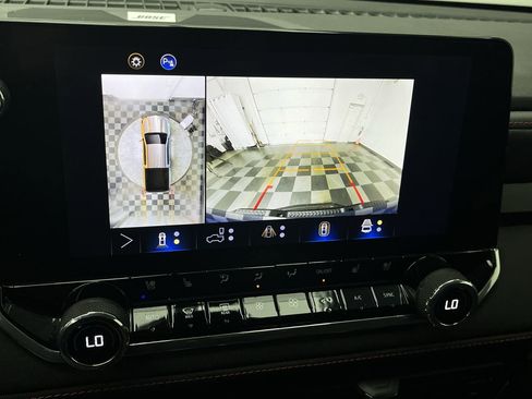 Certified 2024 Chevrolet Colorado Z71 w/ Z71 Convenience Package 2 image 6