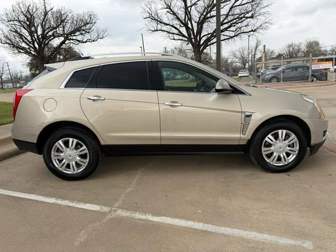 Used 2012 Cadillac SRX Luxury image 8