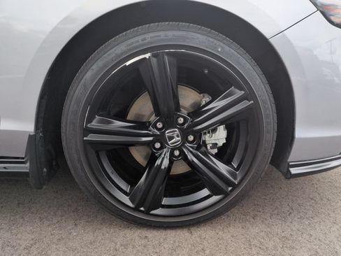 Used 2023 Honda Accord Sport image 13