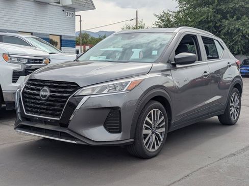Used 2024 Nissan Kicks SV image 8