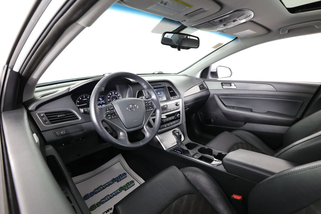 Used 2016 Hyundai Sonata Sport w/ Option Group 1V FWD image 10