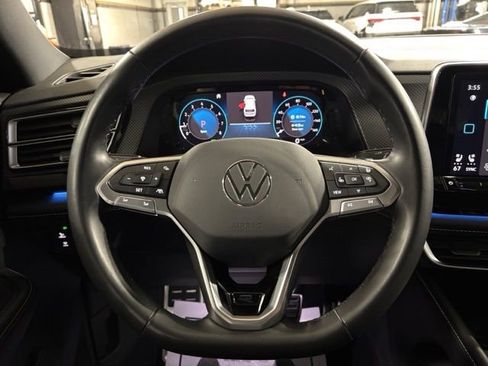 Used 2024 Volkswagen Atlas Cross Sport SEL R-Line image 11