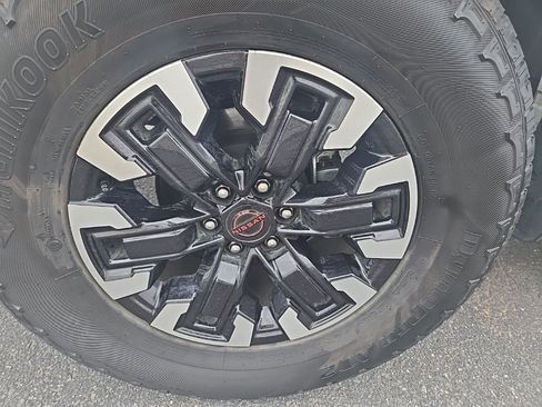 Used 2024 Nissan Frontier PRO-4X w/ Off-Road Protection Package image 38
