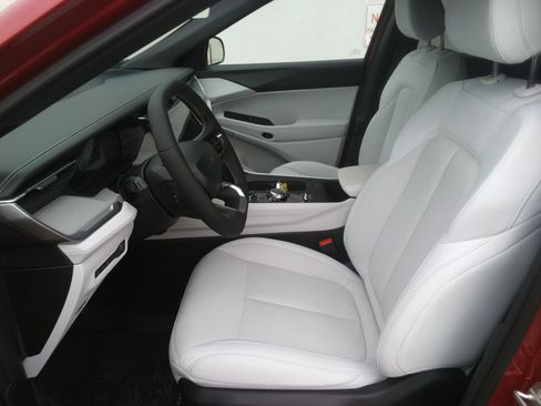 New 2026 Jeep Cherokee Laredo AWD/4WD image 11