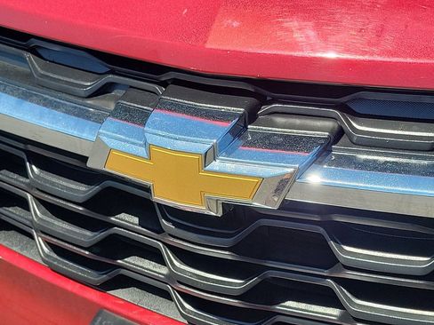 Used 2024 Chevrolet Trax LT w/ Driver Confidence Package FWD image 29