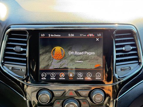 Used 2019 Jeep Grand Cherokee Limited AWD/4WD image 73
