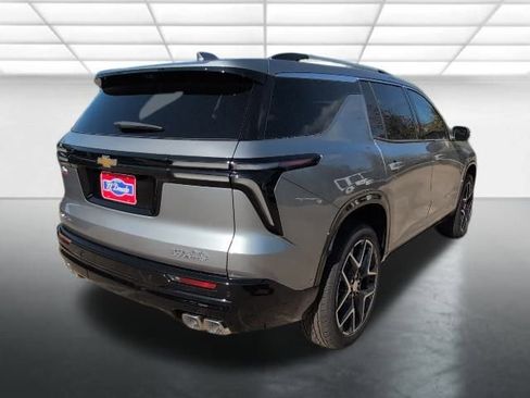 New 2026 Chevrolet Traverse High Country w/ LPO, Floor Liner Package image 40