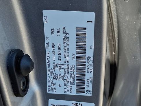 Used 2023 Toyota Tundra Platinum AWD/4WD image 27
