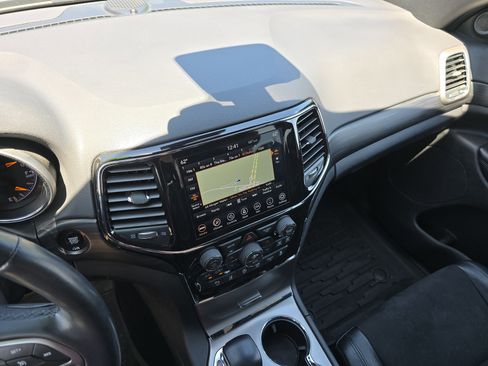 Used 2022 Jeep Grand Cherokee Laredo X AWD/4WD image 33